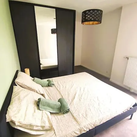 Apartment Au Calme Sur Le Canal Et Proche Vaires-sur-Marne